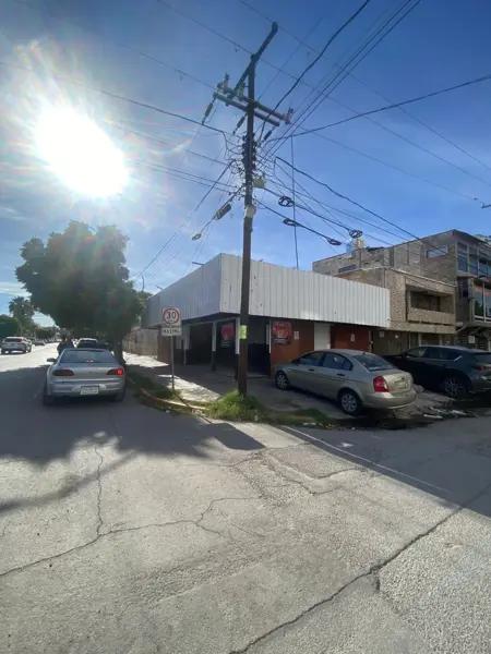 ? Local en renta con excelente ubicación, ideal para quienes necesitan estar muy a la vista