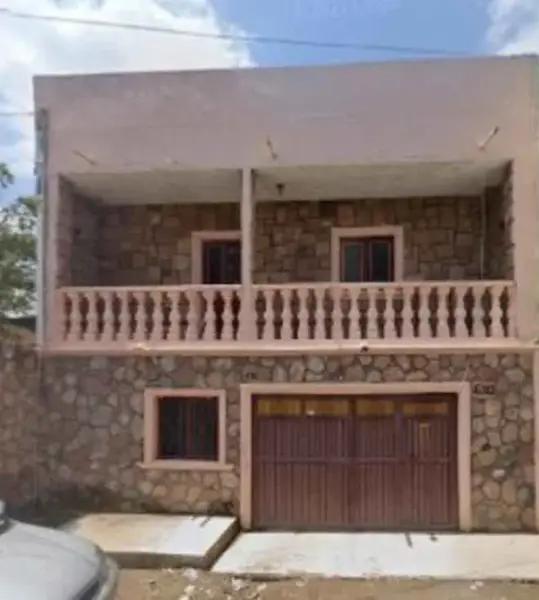SANTA PAULA !!!!! AMPLIA CASA EN VENTA A TAN SOLO 5 MIN DE CARRETERA A LOS ALTOS