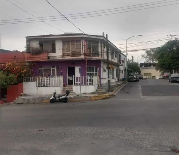 *OPORTUNIDAD*. Venta de Espacio Comercial en Esquina en Monterrey, Col. Buenos Aires*