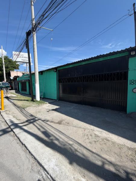 Bodega sobre Periferico Luis Echeverría