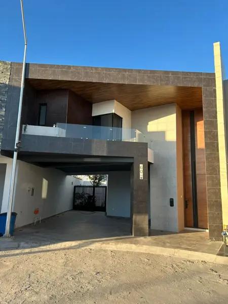 Casa en Venta con Alberca, Los Viñedos, Torreon Casa en Venta con Alberca, Los Viñedos, Torreon
