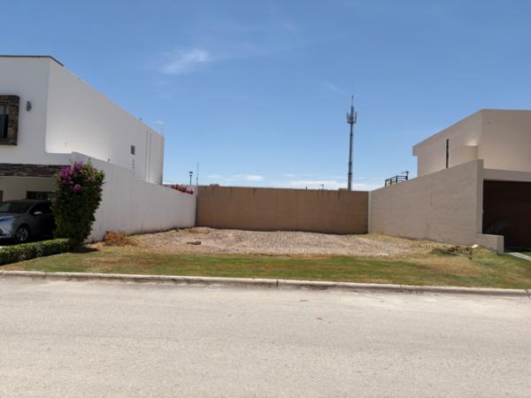 Terreno residencial en Las Villas, Torreón, con acceso controlado y seguridad Terreno residencial en Las Villas, Torreón, con acceso controlado y seguridad