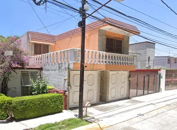 CASA EN VENTA EN FRACCIONAMIENTO VALLE DORADO C.P. 54020, TLALNEPANTLA DE BAZ, ESTADO DE MÉXICO CASA EN VENTA EN FRACCIONAMIENTO VALLE DORADO C.P. 54020, TLALNEPANTLA DE BAZ, ESTADO DE MÉXICO