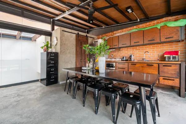 Local Comercial de 370m2 en Renta en Donceles, Centro de la Ciudad de México Local Comercial de 370m2 en Renta en Donceles, Centro de la Ciudad de México