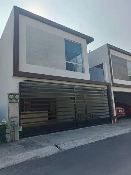 CASA EN VENTA EN APODACA