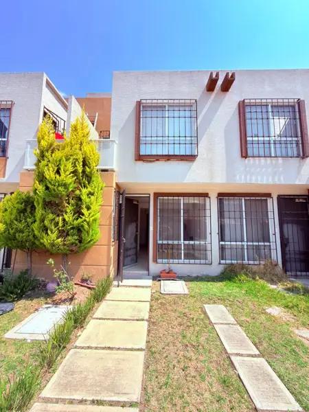 CASA EN VENTA CON 3 RECAMARAS EN LA FLORIDA , A 18 MINUTOS DE ALFREDO DEL MAZO