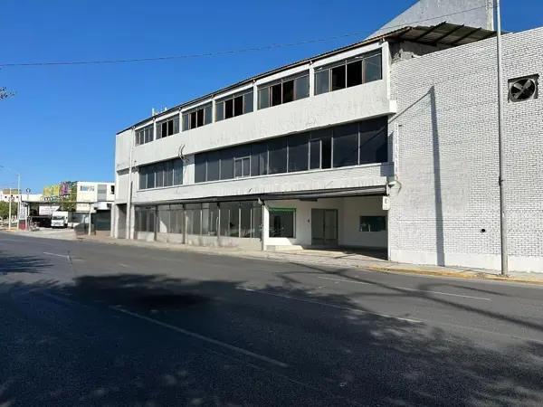 LOCAL EN RENTA AVE MORONES PRIETO OTE