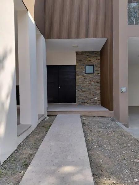 CASA EN VENTA EN CARRETERA NACIONAL LA JOYA MAGNOLIA