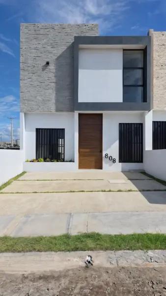 Casa en venta de 3 recámaras con opción a 4 en Zona Norte de Villa de Álvarez