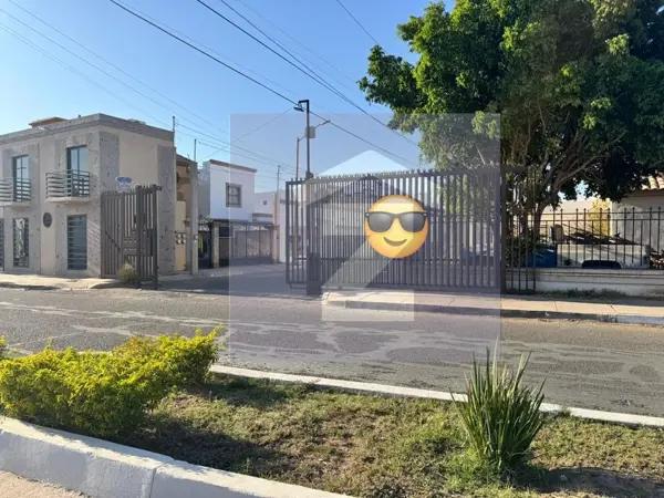 Bonita Casa en Venta en la Colonia Casa Blanca!!
