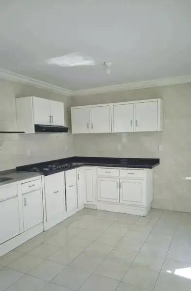 Casa bien ubicada en venta.