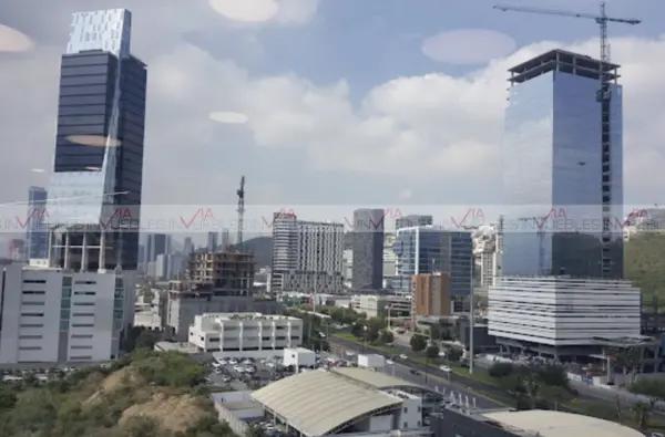 Renta de oficinas  Obra Gris y Adecuadas zona valle Ote
