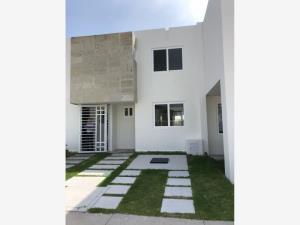Casa EN RENTA, fraccionamiento Tres Cantos Residencial, León, Guanajuato Casa EN RENTA, fraccionamiento Tres Cantos Residencial, León, Guanajuato