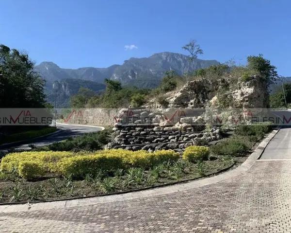 Terrenos Residenciales en Carretera Nacional
