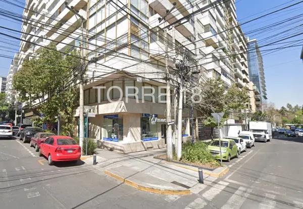 LOCAL COMERCIAL ESQUINADO EN POLANCO, EN RENTA