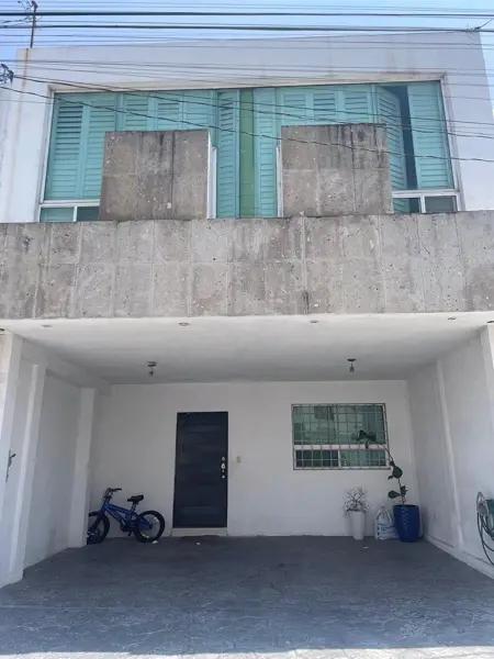 CASA EN VENTA FRACCIONAMIENTO PRIVADO EN SANTA CATARINA