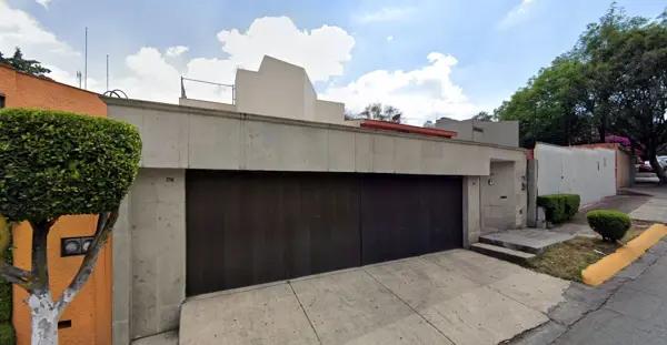 CASA EN VENTA EN PARQUES DE LA HERRADURA, HUIXQUILUCAN, ESTADO DE MÉXICO.