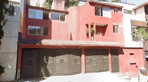 CASA EN VENTA EN LOMAS DE LA HERRADURA, HUIXQUILUCAN, ESTADO DE MÉXICO.