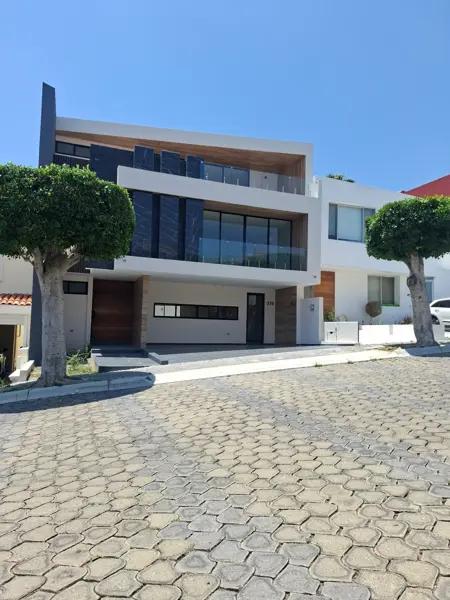 Casa en venta en Lomas de Angelópolis II, San Andrés Cholula, Puebla