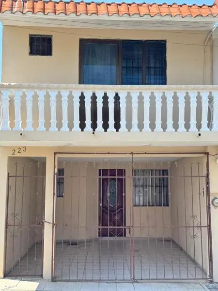 VENDO CASA CERCA DE AVENIDAS, DIVERPLAZA ENTRE OTRAS VENDO CASA CERCA DE AVENIDAS, DIVERPLAZA ENTRE OTRAS