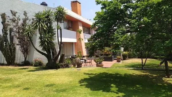 Casa en Venta en Lomas Quebradas con Jardín y Terraza Casa en Venta en Lomas Quebradas con Jardín y Terraza