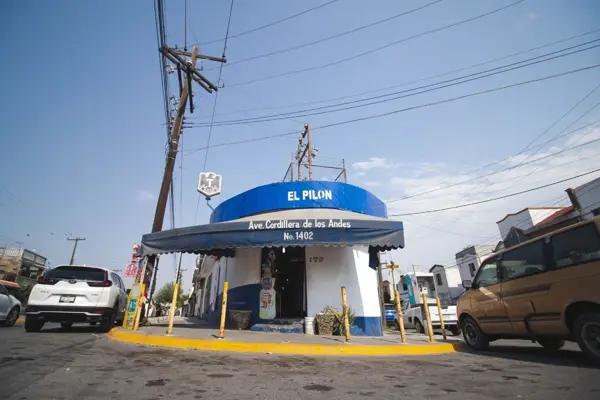 ¡Se traspasa CARNICERIA Y ABARROTES en San Nicolás NL!
