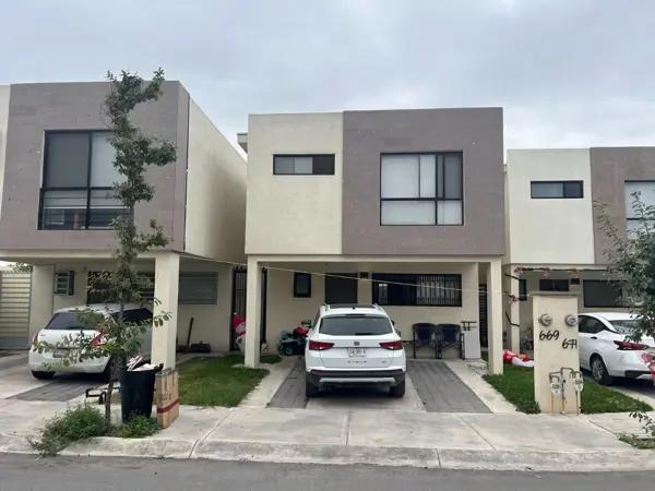 Casa en VENTA en MURANO RESIDENCIAL en Dominio Cumbres