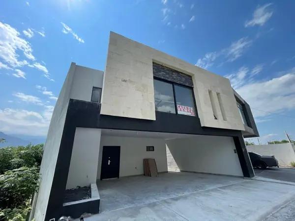 Casa en VENTA en BOSQUES DE SAN PEDRO en Santiago NL Casa en VENTA en BOSQUES DE SAN PEDRO en Santiago NL