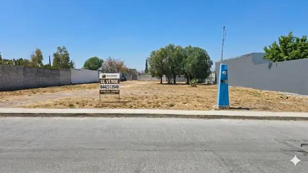 Lote en venta en Col. Fundadores