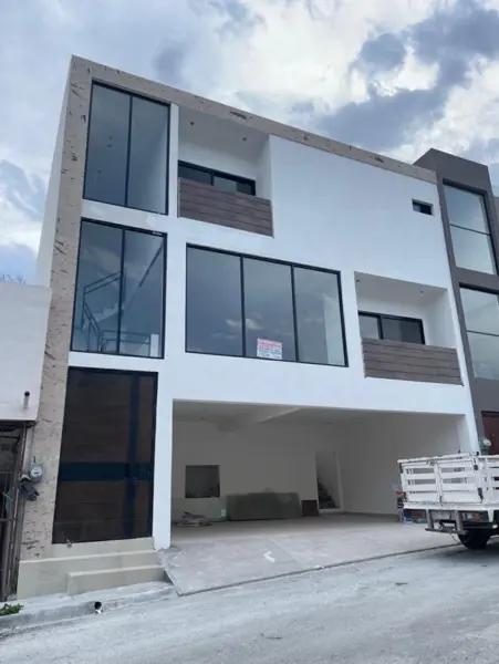 Casa en VENTA en CUMBRES DE SANTIAGO en Santiago NL
