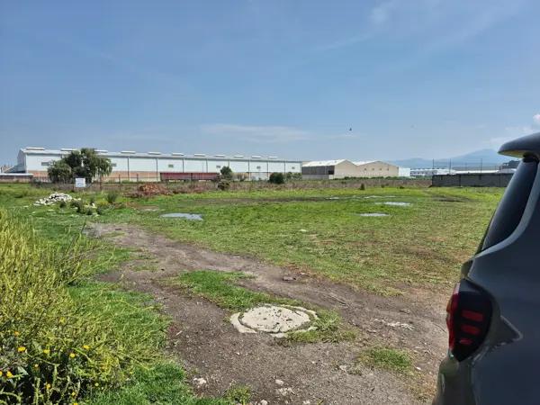 Terreno industrial junto al parque toluca 2000