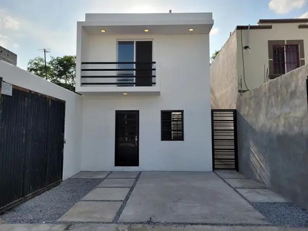 Casa en VENTA en RESIDENCIAL ZIRANDARO en Juárez NL Casa en VENTA en RESIDENCIAL ZIRANDARO en Juárez NL