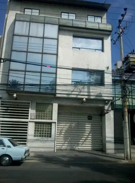 Edificio Comercial en Venta en Granada con Uso de Suelo HC5/30