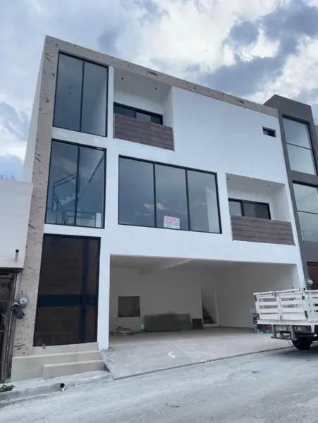 Casa en VENTA en CUMBRES DE SANTIAGO en Santiago NL Casa en VENTA en CUMBRES DE SANTIAGO en Santiago NL
