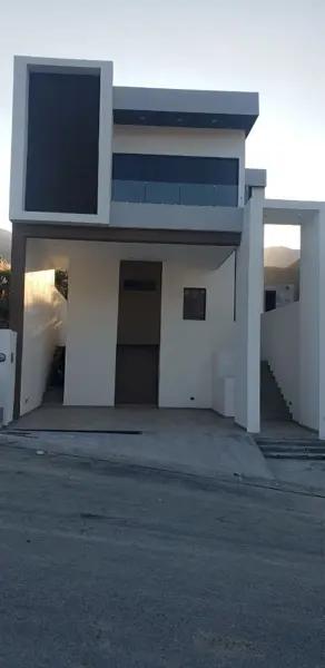 Casa en VENTA en ÁLAMO SUR en Santiago NL Casa en VENTA en ÁLAMO SUR en Santiago NL