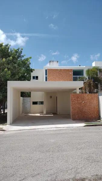 CASA EN VENTA EN PRIVADA EN MÉRIDA CON RECÁMARA EN PLANTA BAJA. ACEPTA INFONAVIT