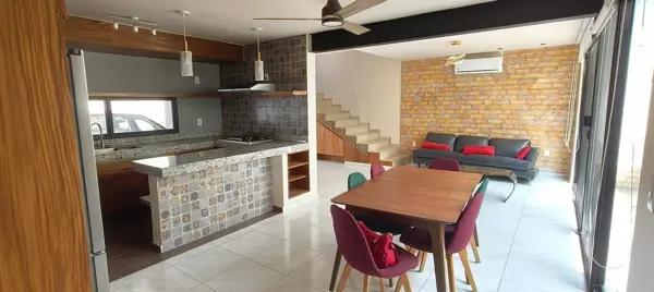 Townhouse semiamueblado en renta en Cholul