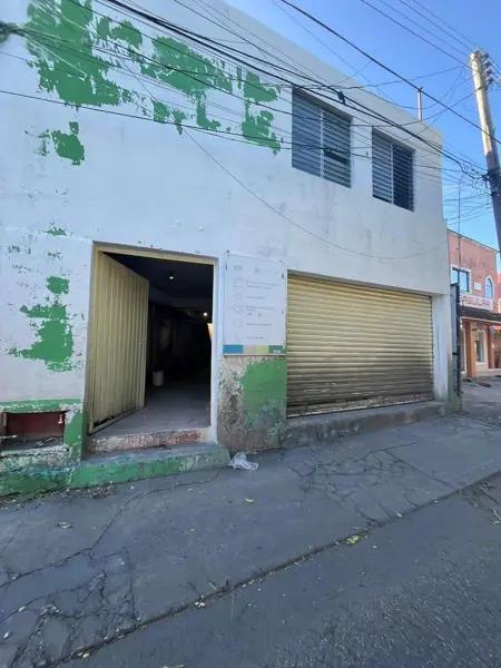 Casa sobre Av. Miguel Aleman para inversión comercial