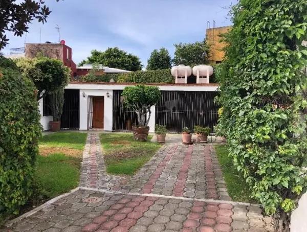 PROPIEDAD CON DOS CASAS HABITACIÓN DE UN NIVEL en Venta PROPIEDAD CON DOS CASAS HABITACIÓN DE UN NIVEL en Venta