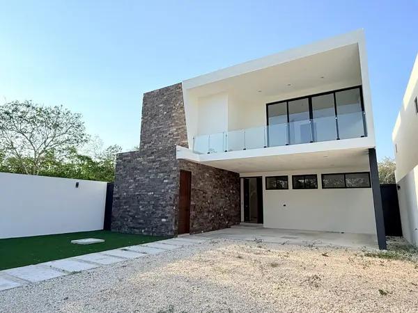 CASA EN VENTA EN PRIVADA PROVINCIA CLUB DE GOLF