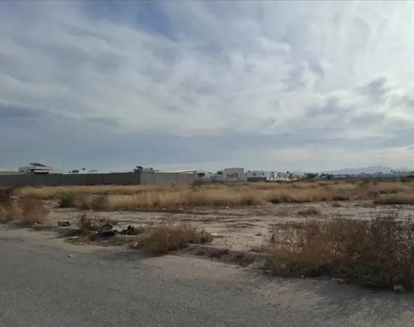 SENDEROS . TERRENO COMERCIAL