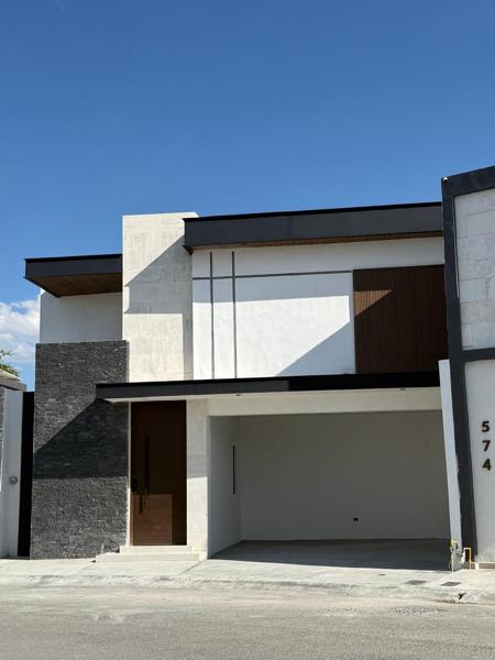 Casa en venta en Rincón de los Encinos