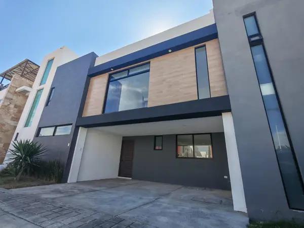 Casa en Fracc. Real de Cortés $3,970,000 Casa en Fracc. Real de Cortés $3,970,000