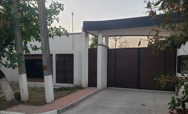 EXCELENTE TERRENO en LOMAS de CUERNAVACA.