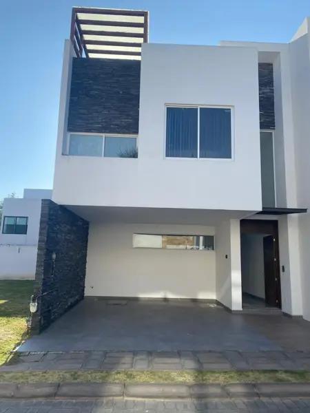 ¡CASA EN VENTA! Residencial Arboreto – Zona Periférico y Recta a Cholula
