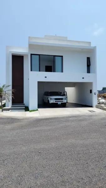 RESIDENCIA DE  2 NIVELES  EN  "LOMAS DEL MEDITERRANEO