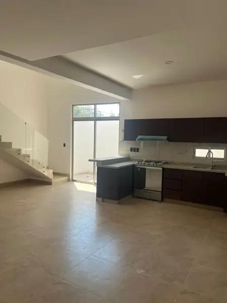 CASA EN VENTA EN LA COL GRACIANO SANCHEZ BOCA DEL RIO, VER.