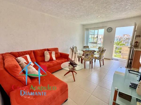 Depa en renta vacacional y mensual con 2 recámaras y roof garden con vista a las áreas comunes