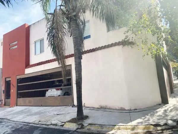 CASA EN VENTA EN BOSQUES DEL CONTRY CASA EN VENTA EN BOSQUES DEL CONTRY