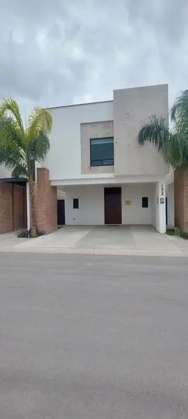 Casa por la zona de Senderos